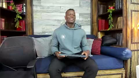 Snapshot of marcusblack_ chatting on June 17, 11:45 am Marcusssss online show from June 17, 11:45 am