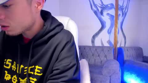 Snapshot of marcuscollins1_ chatting on June 5, 1:06 pm Marcus online show from June 5, 1:06 pm