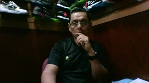Snapshot of marcuskelvin chatting on October 24, 11:39 am Marcus online show from October 24, 11:39 am