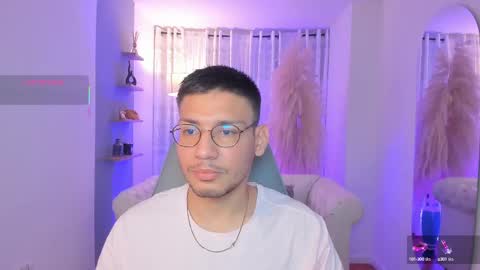 Snapshot of marcuswildx chatting on September 29, 8:35 pm marcus online show from September 29, 8:35 pm