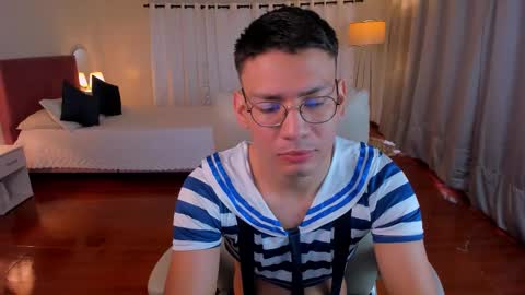 Snapshot of marcuswildx chatting on October 18, 11:33 am marcus online show from October 18, 11:33 am