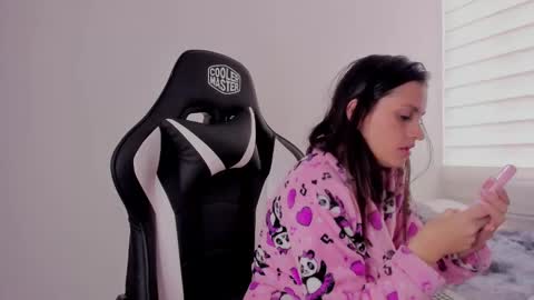 Maria online show from February 11, 6:33 pm