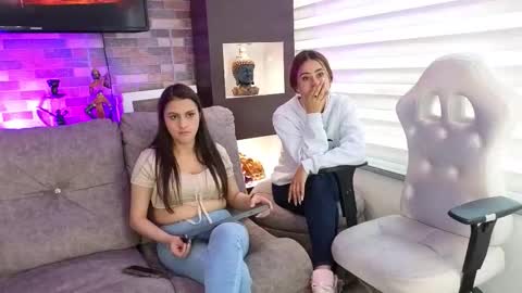 Maria online show from October 3, 7:44 pm