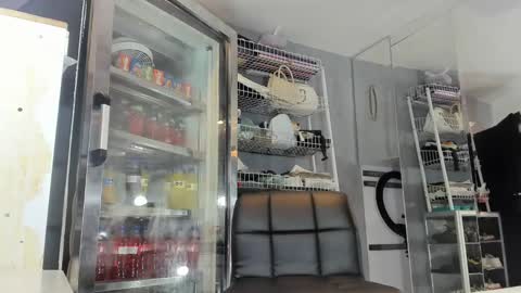 Mareia online show from December 4, 1:09 pm