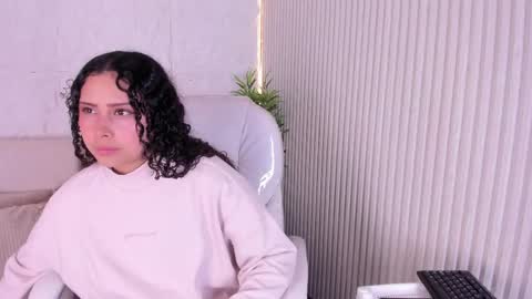 Marelyn online show from April 23, 11:31 am