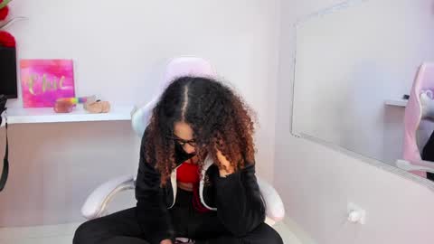 Snapshot of marfilastrom chatting on December 30, 6:53 am marfilastrom online show from December 30, 6:53 am