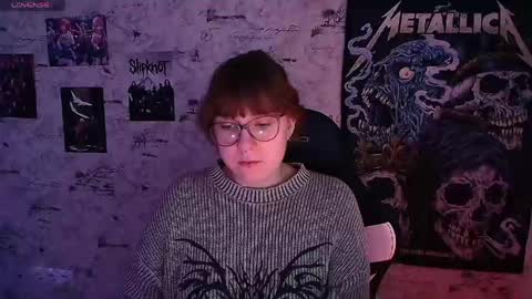 Snapshot of margaret_red chatting on April 26, 1:53 pm Margaret online show from April 26, 1:53 pm