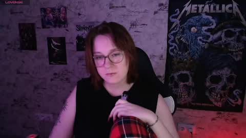 Snapshot of margaret_red chatting on April 28, 7:08 pm Margaret online show from April 28, 7:08 pm
