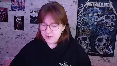 Snapshot of margaret_red chatting on May 14, 9:05 am Margaret online show from May 14, 9:05 am