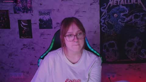 Snapshot of margaret_red chatting on June 2, 8:44 pm Margaret online show from June 2, 8:44 pm