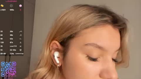 Margaret online show from July 22, 5:49 pm