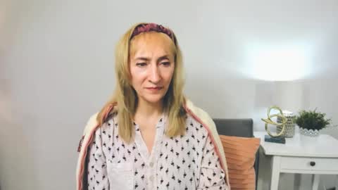 Snapshot of margaretmature chatting on February 13, 8:03 pm margaretmature online show from February 13, 8:03 pm