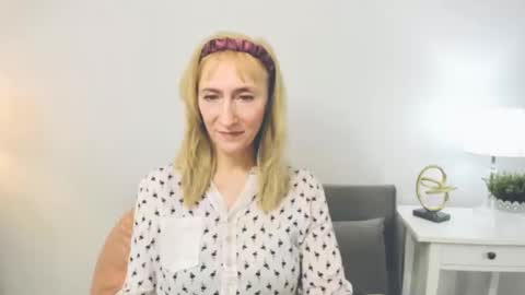 Snapshot of margaretmature chatting on February 16, 2:21 pm margaretmature online show from February 16, 2:21 pm