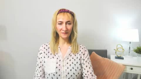 Snapshot of margaretmature chatting on February 21, 4:26 pm margaretmature online show from February 21, 4:26 pm