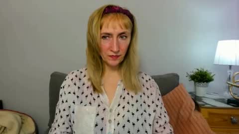 Snapshot of margaretmature chatting on February 25, 4:21 pm margaretmature online show from February 25, 4:21 pm