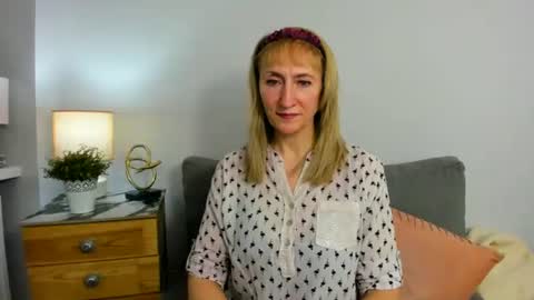 Snapshot of margaretmature chatting on March 4, 7:32 pm margaretmature online show from March 4, 7:32 pm