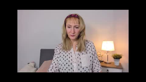 Snapshot of margaretmature chatting on March 6, 4:28 pm margaretmature online show from March 6, 4:28 pm