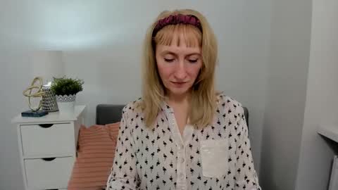 Snapshot of margaretmature chatting on March 9, 10:30 am margaretmature online show from March 9, 10:30 am