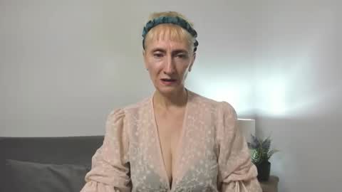 Snapshot of margaretmature chatting on September 19, 12:06 pm margaretmature online show from September 19, 12:06 pm