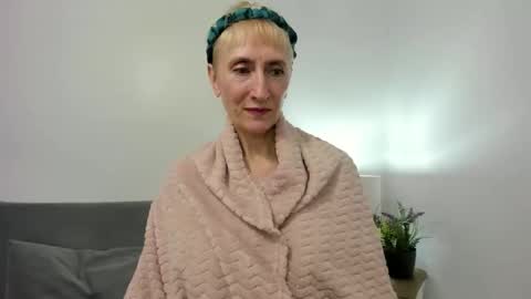 Snapshot of margaretmature chatting on October 14, 3:46 pm margaretmature online show from October 14, 3:46 pm