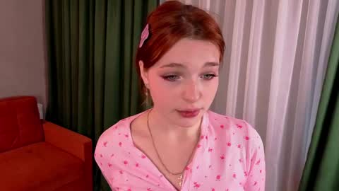 Snapshot of margaretrobinson_ chatting on May 1, 3:05 pm Maria online show from May 1, 3:05 pm