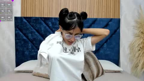 Aitana online show from February 22, 1:33 am