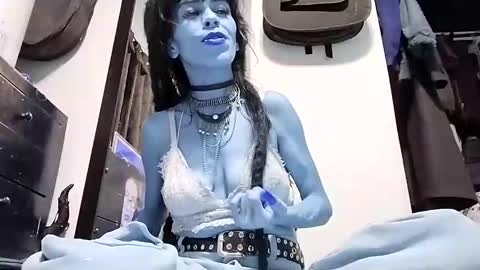 mageritt online show from December 2, 3:15 am