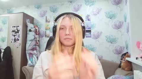 Snapshot of margheritasteinlicht chatting on December 19, 3:52 pm Lea online show from December 19, 3:52 pm