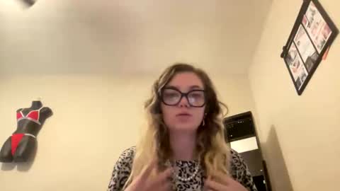 margoheaven online show from December 18, 5:30 pm