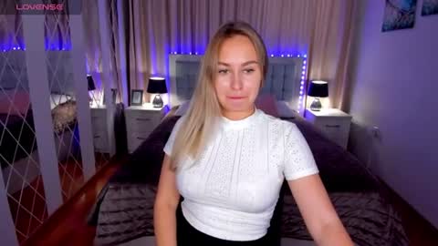 Snapshot of margosugar chatting on June 16, 9:56 am MargoSugar online show from June 16, 9:56 am