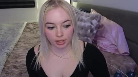 margot_robbie7 online show from February 27, 12:54 am