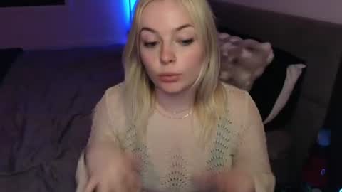 Snapshot of margot_robbie7 chatting on July 8, 12:59 am margot_robbie7 online show from July 8, 12:59 am