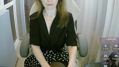Snapshot of mari399 chatting on March 4, 9:54 pm Mari online show from March 4, 9:54 pm