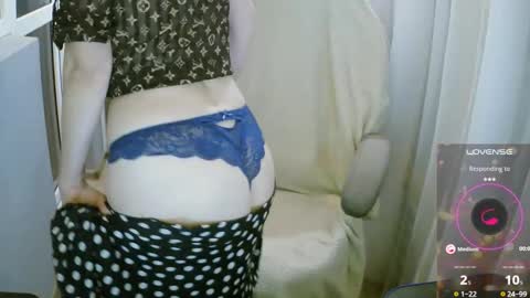 Snapshot of mari399 chatting on October 22, 10:20 pm Mari online show from October 22, 10:20 pm