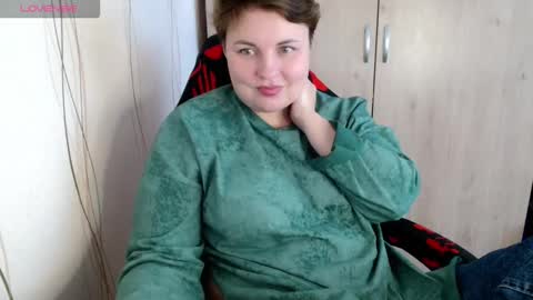 Snapshot of mari_77777 chatting on October 27, 6:50 am Mari online show from October 27, 6:50 am