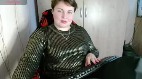 Snapshot of mari_77777 chatting on October 29, 12:07 pm Mari online show from October 29, 12:07 pm