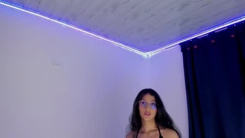 mari_mar69 online show from January 27, 9:44 am