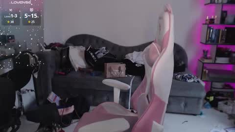 mari moore online show from September 20, 8:15 am