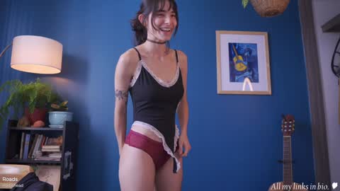 Alfonsina online show from December 5, 5:17 pm