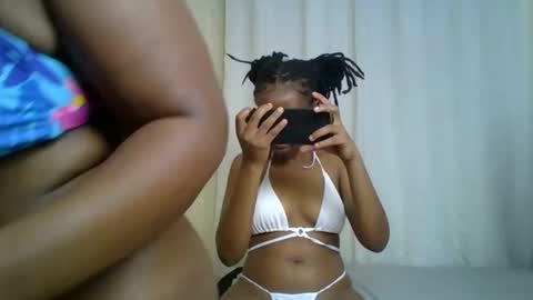 Snapshot of maria_dally chatting on December 5, 4:42 am maria_dally online show from December 5, 4:42 am