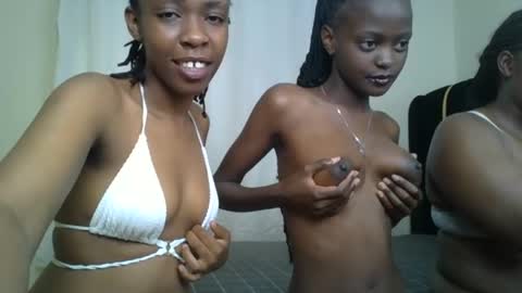 Snapshot of maria_dally chatting on December 15, 9:13 am maria_dally online show from December 15, 9:13 am