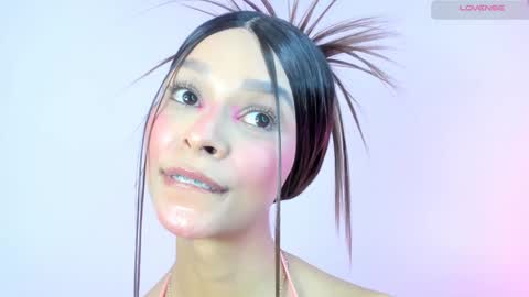 S O F I A  model independent online show from February 6, 8:02 pm