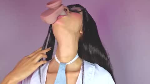 S O F I A  model independent online show from October 3, 9:34 pm