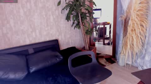 MARIA online show from December 7, 8:00 am