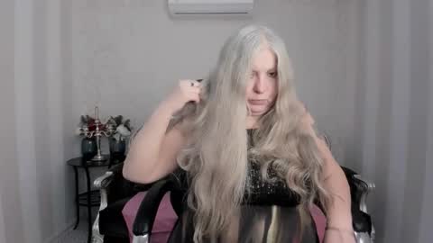 Maria online show from January 9, 9:49 pm