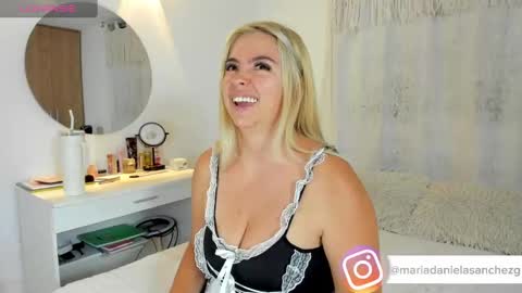 Snapshot of mariadanielasanchez chatting on September 27, 12:59 am mariadanielasanchez online show from September 27, 12:59 am