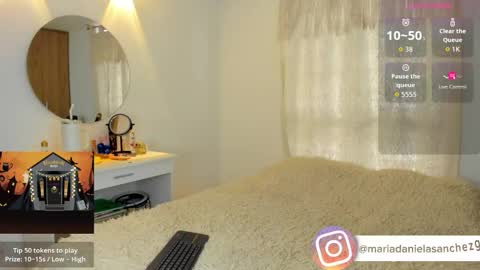 Snapshot of mariadanielasanchez chatting on October 3, 1:19 pm mariadanielasanchez online show from October 3, 1:19 pm