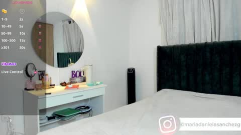 Snapshot of mariadanielasanchez chatting on October 21, 1:39 am mariadanielasanchez online show from October 21, 1:39 am