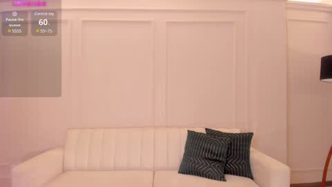 Snapshot of mariaherrera_ chatting on December 13, 2:21 am MARIA HERRERA online show from December 13, 2:21 am