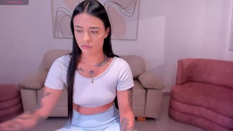 Snapshot of mariaherrera_ chatting on September 17, 8:21 pm MARIA HERRERA online show from September 17, 8:21 pm